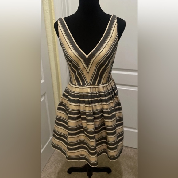 J.Crew Gold Metallic Striped V-Neck Sleeveless Above Knee A-line Dress - Picture 4 of 7
